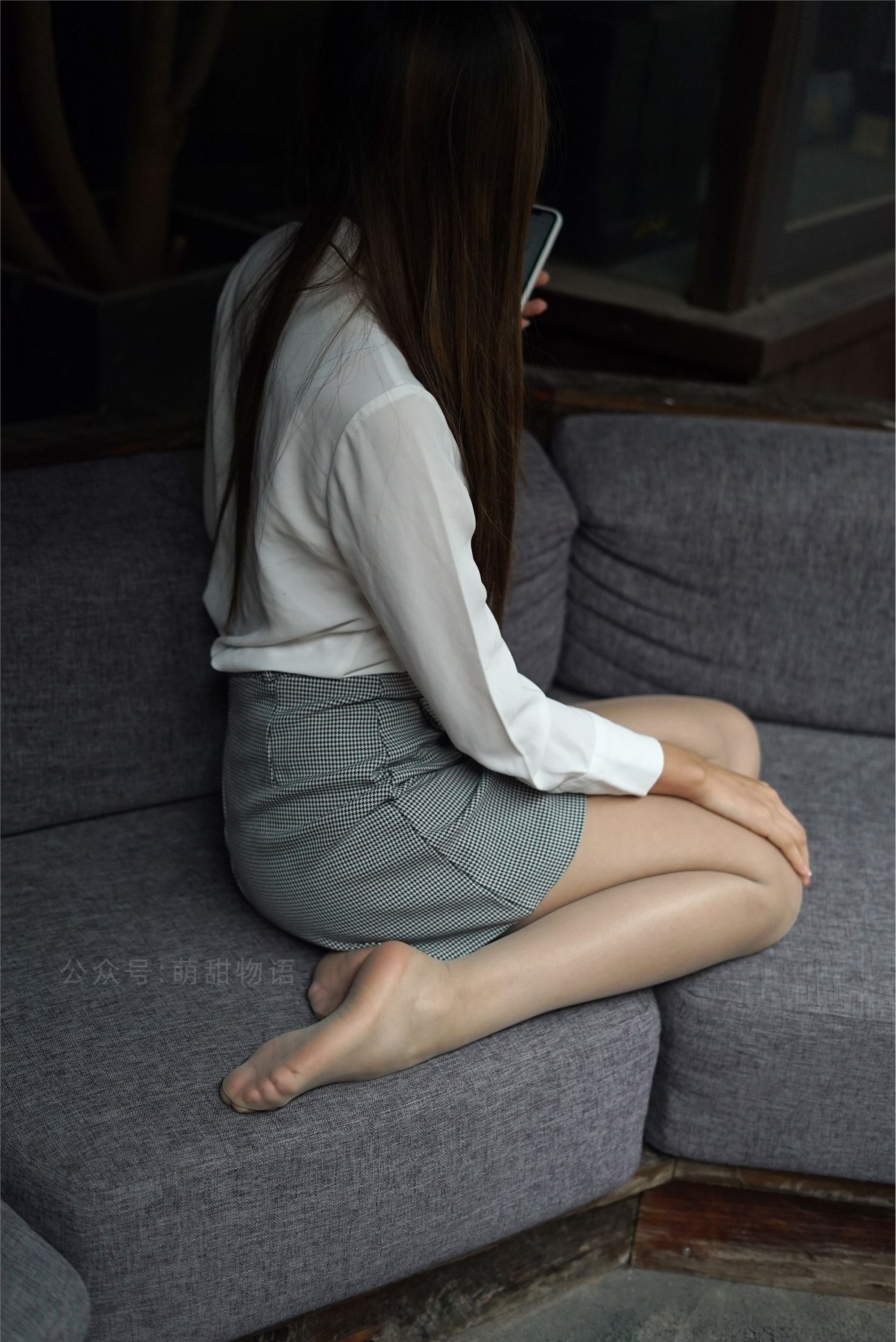 萌甜物语 XM210 《在路边的座位玩脚脚-笑笑(含SP)》